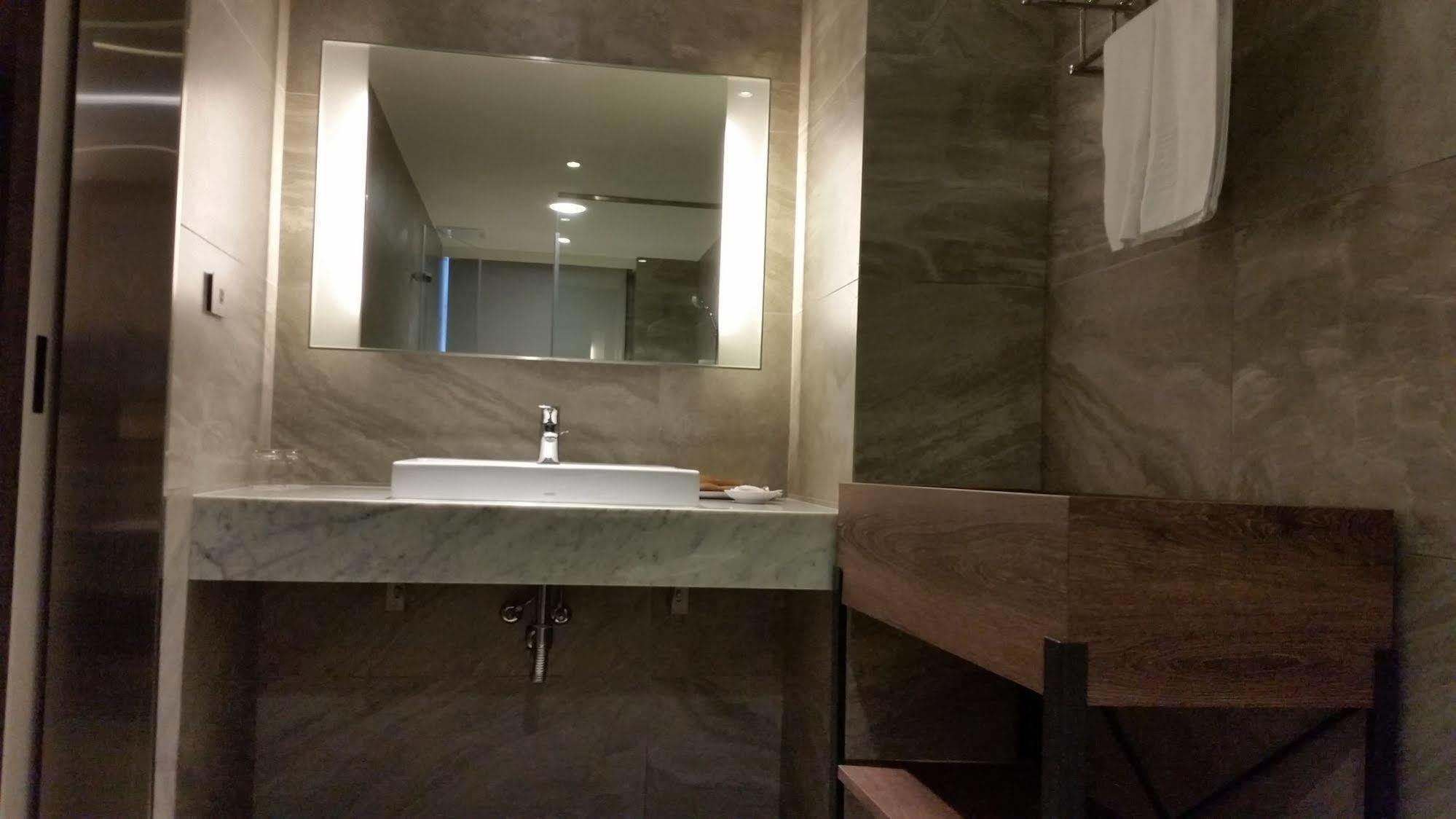 Citizen Hotel Taipei Eksteriør billede